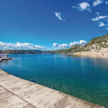 Case de vacanță Amazing In Grizani With Sauna