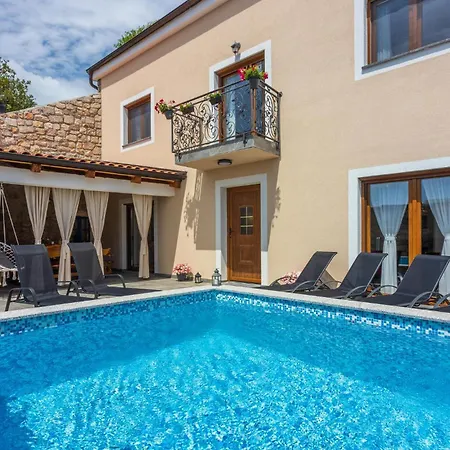 Lovely In Grizani With Kitchen * Grizane-Belgrad