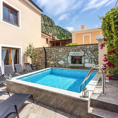 Amazing In Grizani With Sauna