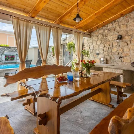 Amazing In Grizani With Sauna Case de vacanță Grižane