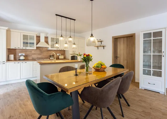 Amazing In Grizani With Sauna 度假居 Grižane