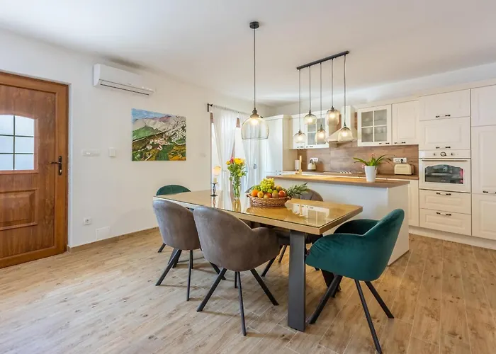 度假居 Amazing In Grizani With Sauna Grižane