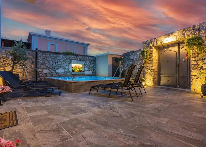 Amazing In Grizani With Sauna 度假居