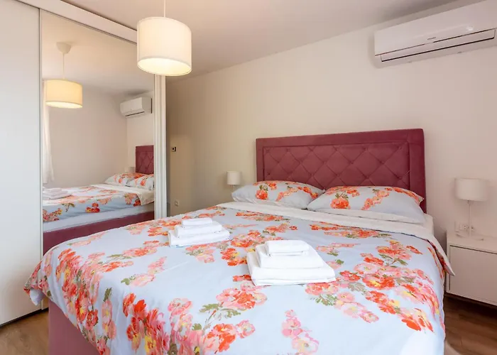 度假居 Amazing In Grizani With Sauna