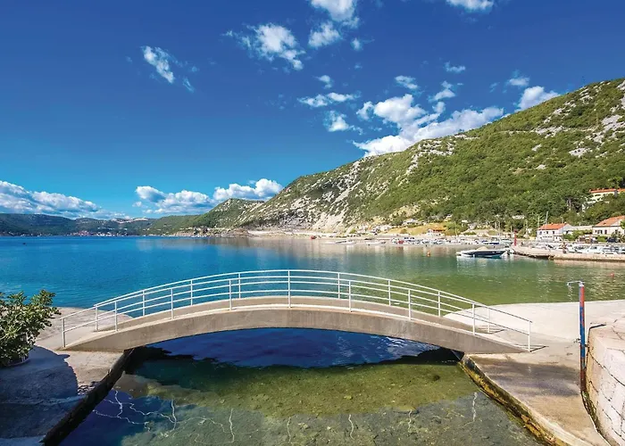 度假居 Amazing In Grizani With Sauna *